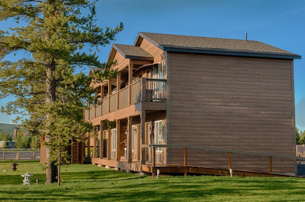 Tao'S Inn West Yellowstone Exterior foto