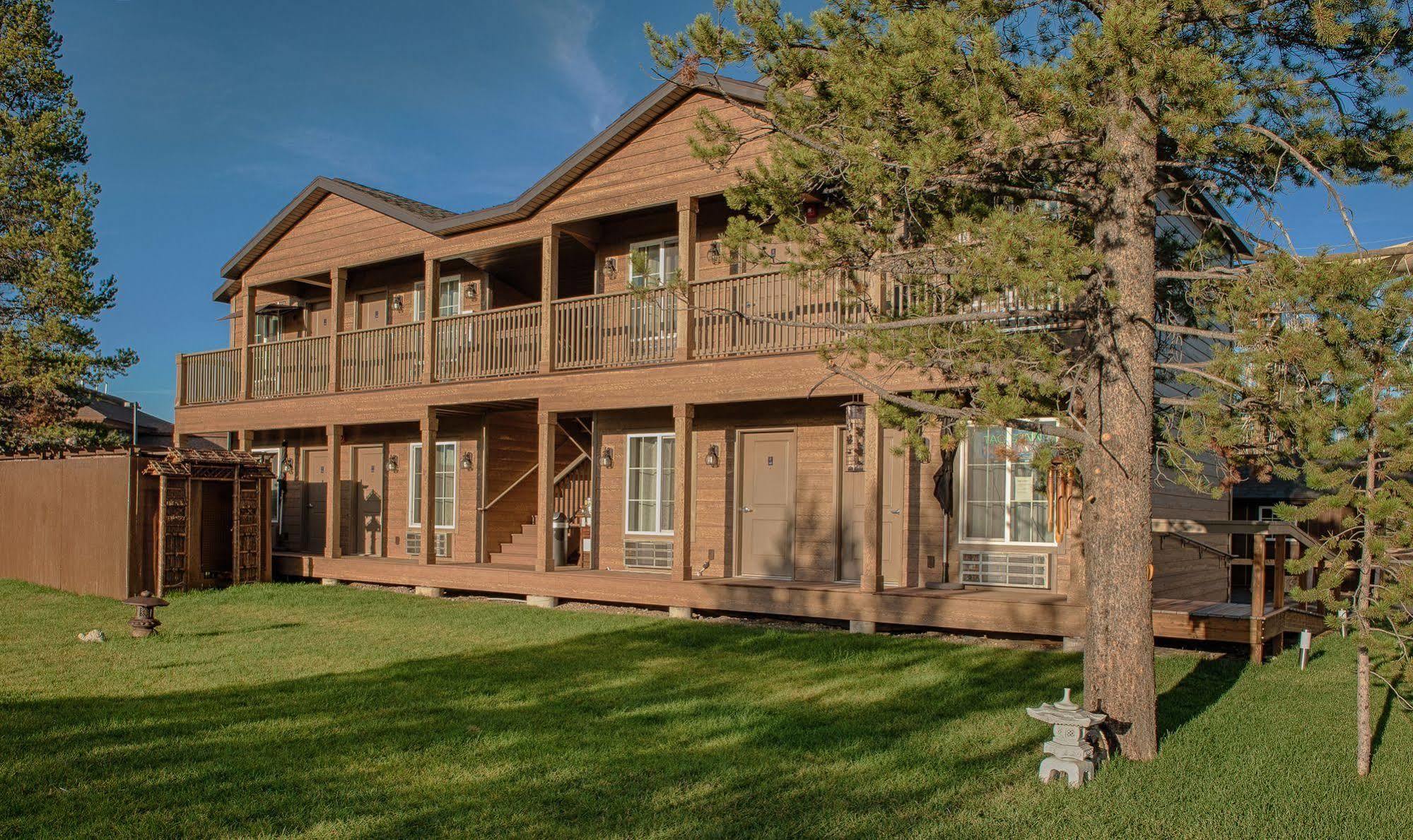 Tao'S Inn West Yellowstone Exterior foto